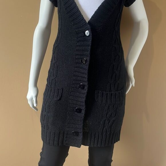 Long sweater with short sleeves - Picture 2 of 10